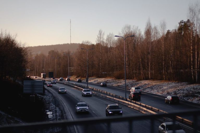 W razie wypadku wezwij pomoc drogową