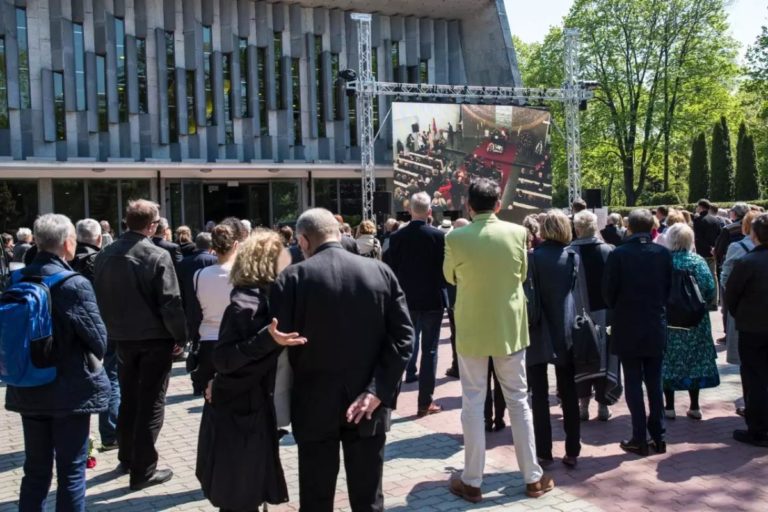 Istotne informacje związane z pogrzebami świeckimi i wyznaniowymi